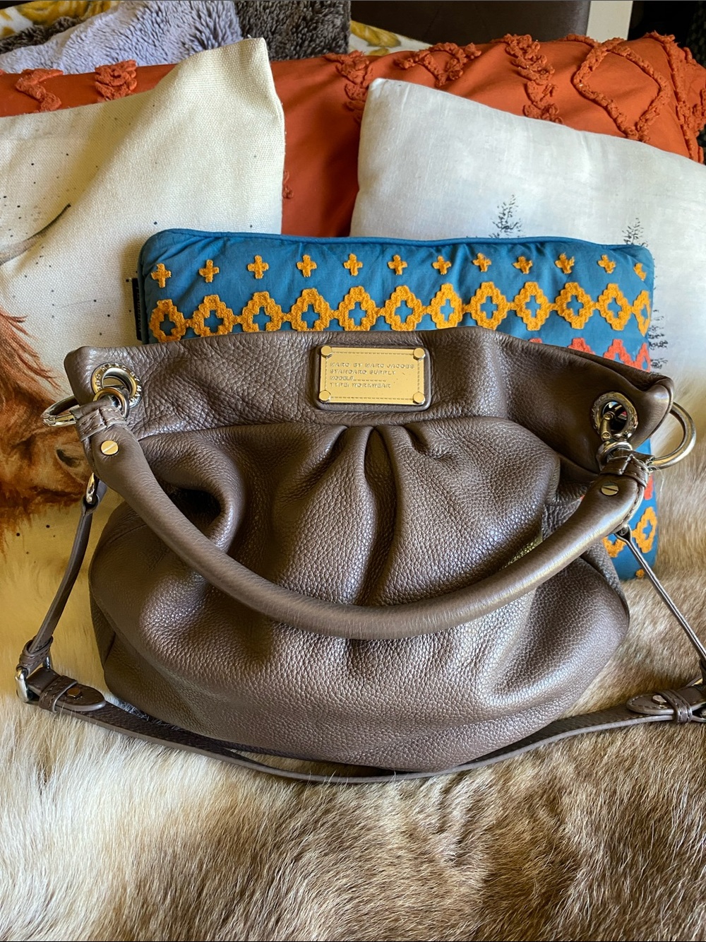 Marc Jacobs Taupe Pebbled Leather Hobo Shoulder Bag